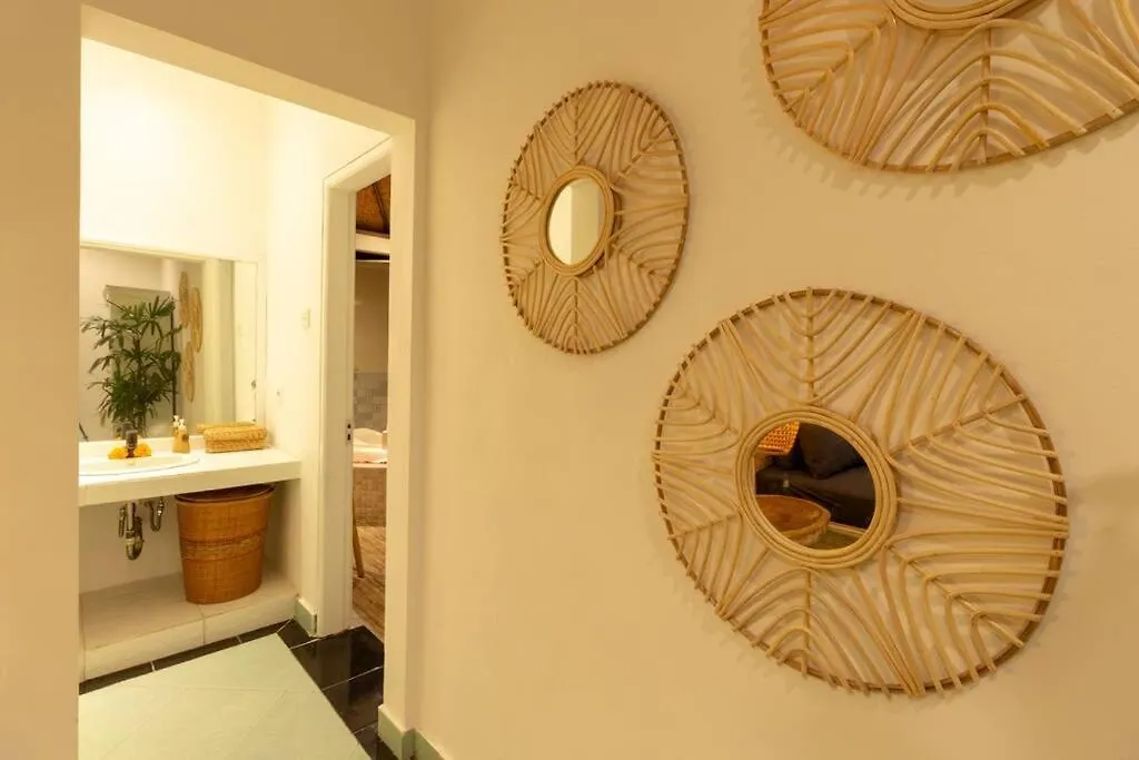 Tropical Garden Villa Near Seminyak Beach, With Private Pool 印尼